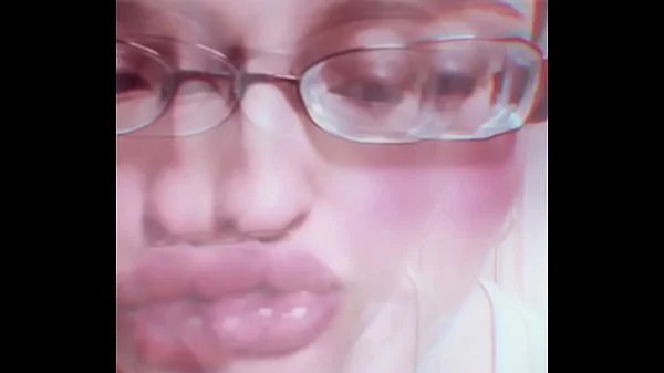 Chick Nude Lips Makes you Hot